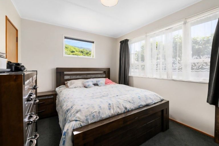 Photo of property in 27 Kent Street, Picton, 7220