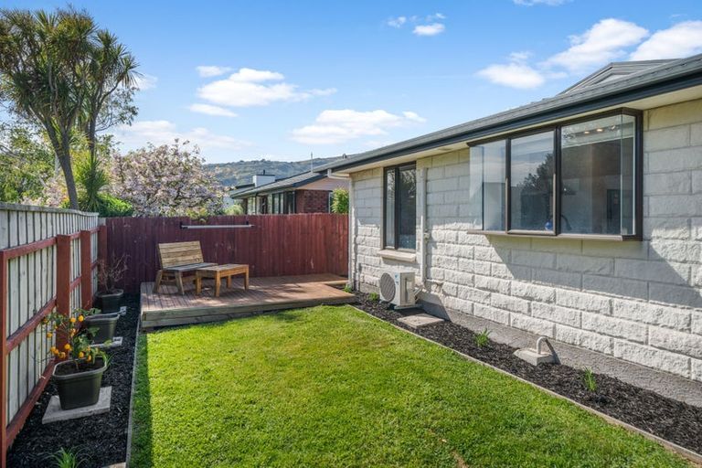 Photo of property in 1/23 Laing Crescent, Heathcote Valley, Christchurch, 8022