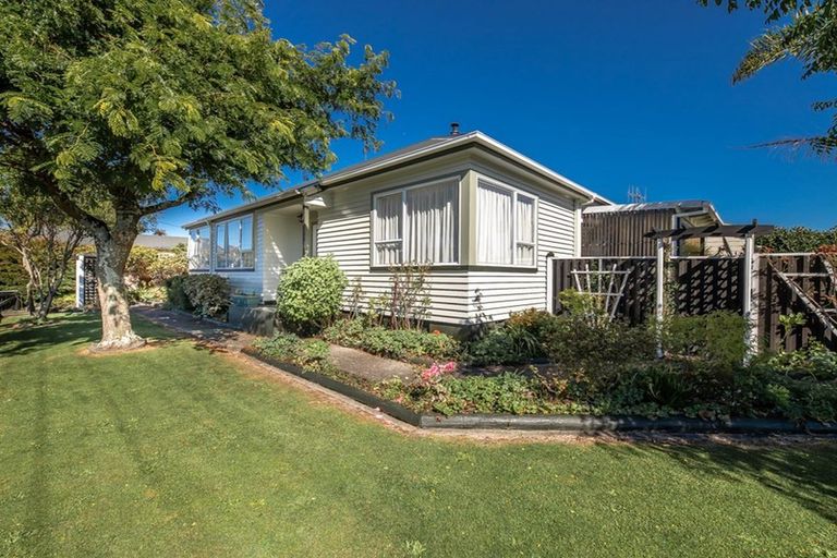 Photo of property in 92 Russell Street, Westport, 7825