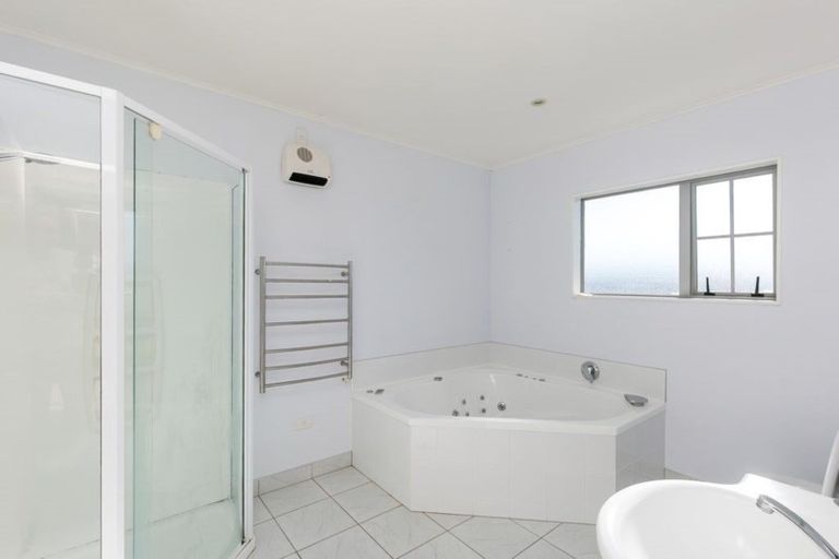 Photo of property in 148 Mark Avenue, Grenada Village, Wellington, 6037