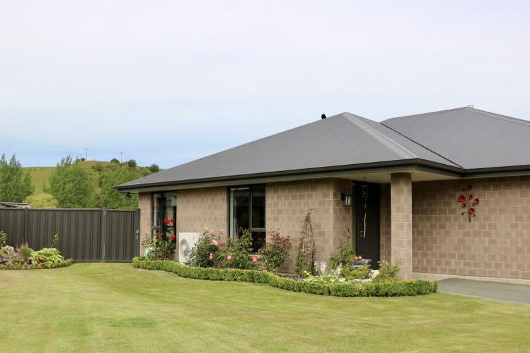Photo of property in 44 Blue Stone Drive, Waiareka Junction, Oamaru, 9401