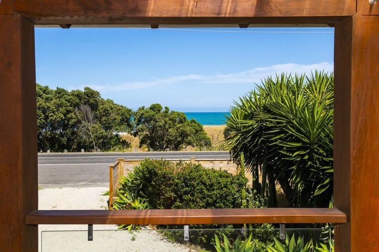 Photo of property in 57 Moana Road, Okitu, Gisborne, 4010