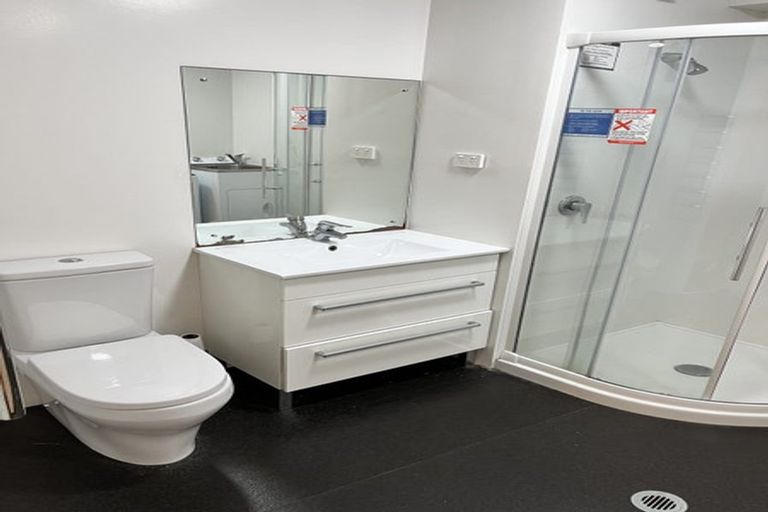 Photo of property in 8 Torrens Terrace, Mount Cook, Wellington, 6011