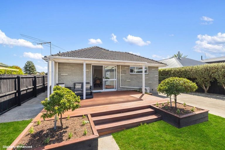 Photo of property in 112 Effingham Street, North New Brighton, Christchurch, 8083