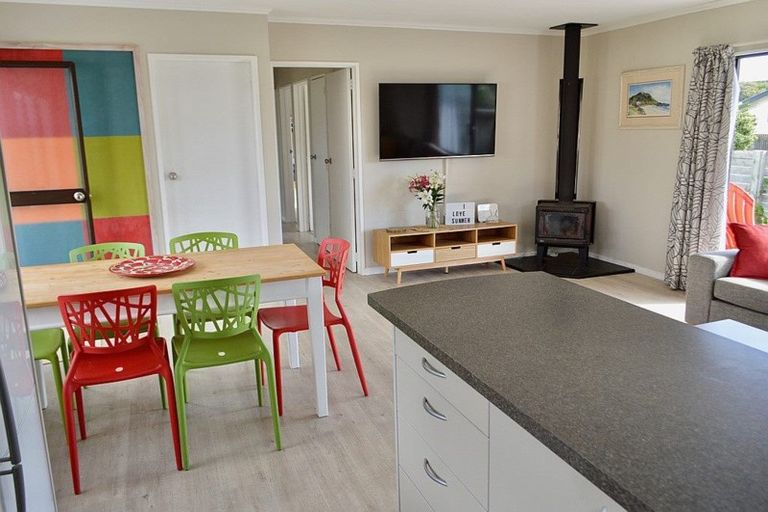 Photo of property in 40 Scott Avenue, Otaki Beach, Otaki, 5512