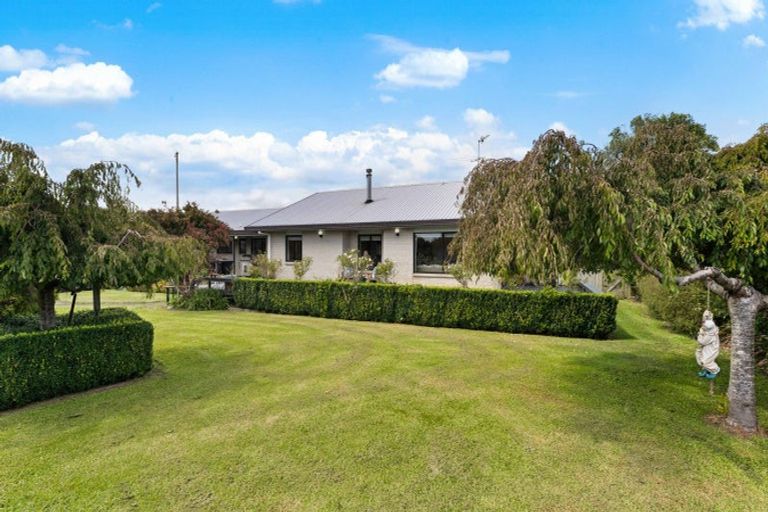 Photo of property in 2 Tavarnya Way, Patumahoe, Pukekohe, 2679