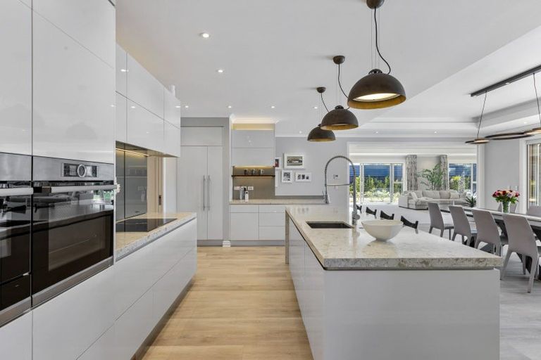 Photo of property in 8a Jelas Drive, Riverhead, 0820