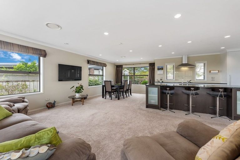 Photo of property in 149b Heta Road, Highlands Park, New Plymouth, 4312