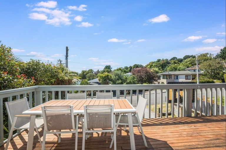 Photo of property in 16a Fincham Road, Raumati Beach, Paraparaumu, 5032
