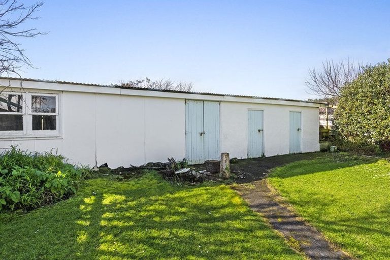 Photo of property in 85 Whitcombe Road, Opunake, 4616