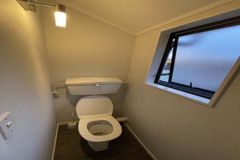 Photo of property in 1/127 Clevedon Road, Papakura, 2110