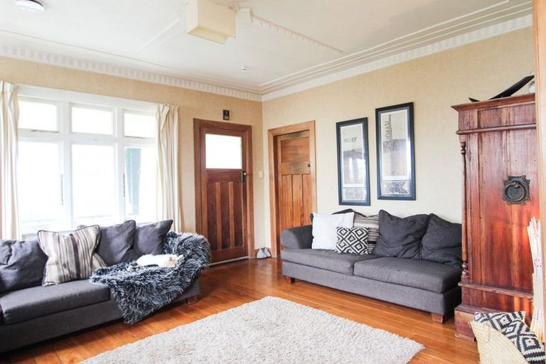 Photo of property in 10 Huxley Street, Pahiatua, 4910