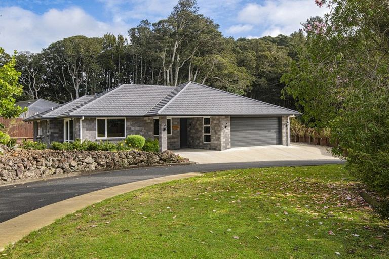 Photo of property in 9 Cookham Place, Maunu, Whangarei, 0179
