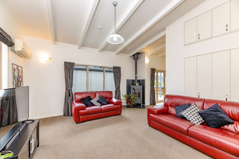 Photo of property in 69 Baker Street, New Brighton, Christchurch, 8083