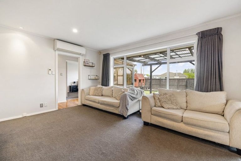 Photo of property in 124 Cavendish Road, Casebrook, Christchurch, 8051
