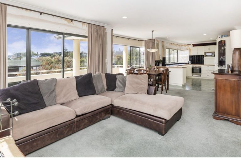 Photo of property in 69 John Gill Road, Shelly Park, Auckland, 2014