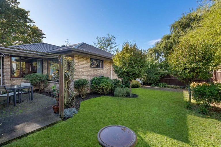 Photo of property in 2/16 James K Baxter Place, Addington, Christchurch, 8024