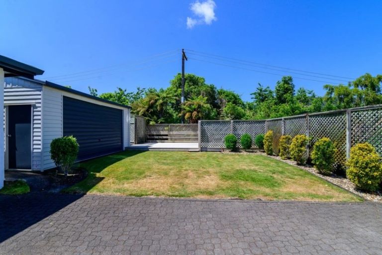Photo of property in 28 Mark Place, Lynmore, Rotorua, 3010