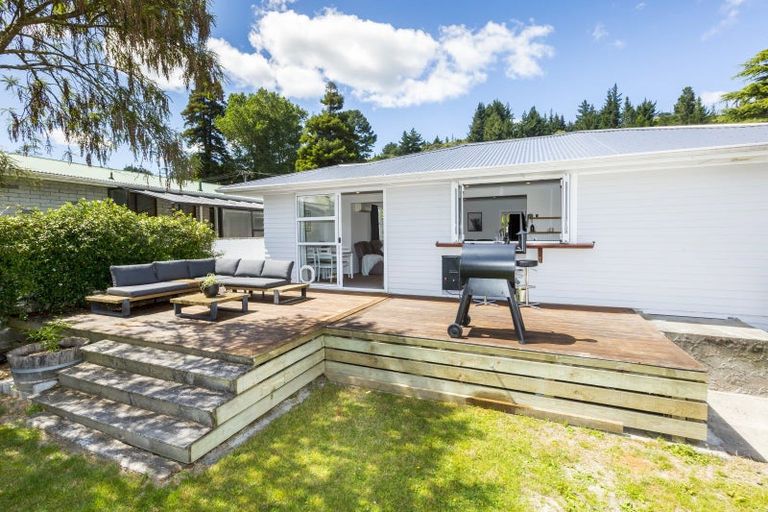 Photo of property in 9 Hillside Drive, Maoribank, Upper Hutt, 5018