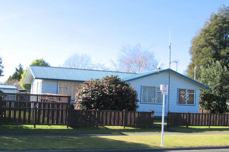 Photo of property in 23 Odlin Crescent, Nawton, Hamilton, 3200