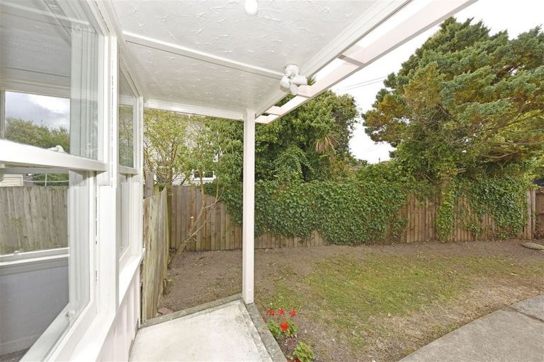 Photo of property in 9 Lyall Place, Bryndwr, Christchurch, 8053