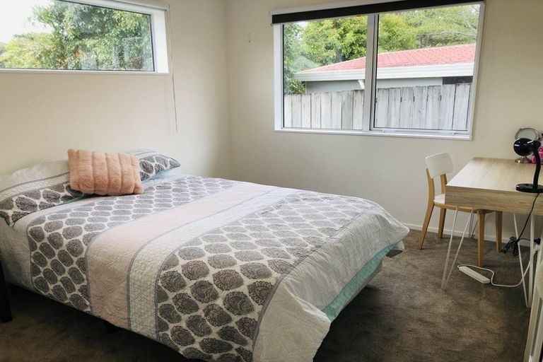 Photo of property in 31 Devonshire Road, Unsworth Heights, Auckland, 0632