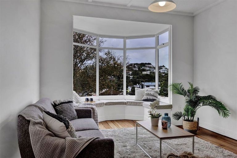 Photo of property in 65 Pioneer Road, Moturoa, New Plymouth, 4310