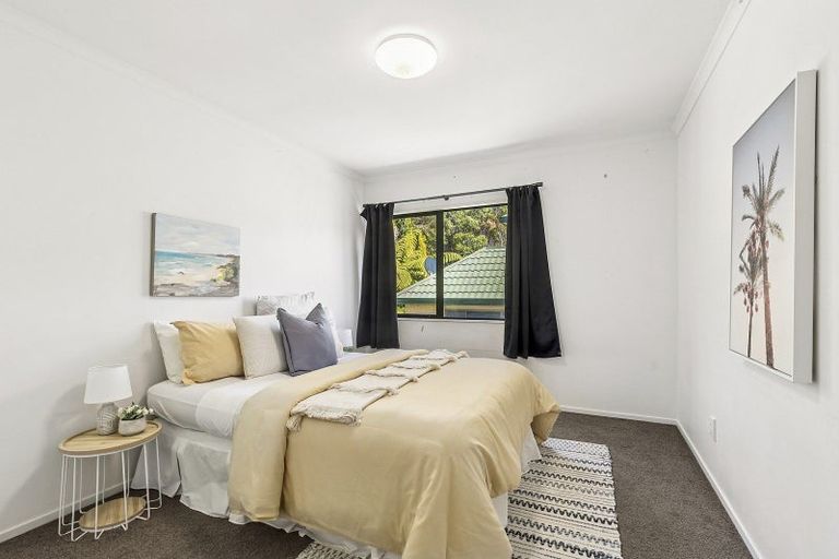 Photo of property in 23 Amesbury Drive, Churton Park, Wellington, 6037