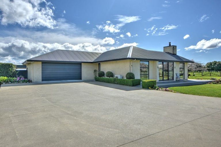 Photo of property in 24 Mckinnon Road, Edendale, Wyndham, 9893