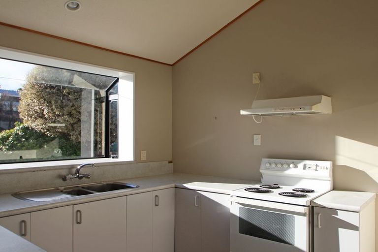 Photo of property in 22 Leven Street, South Hill, Oamaru, 9400