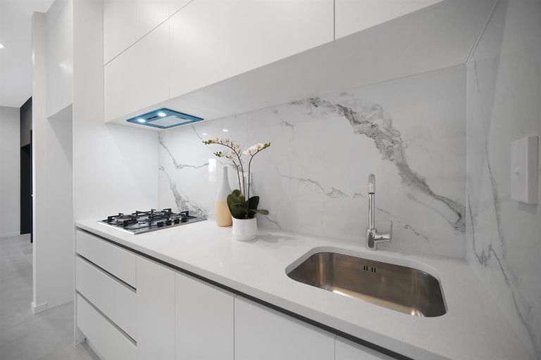 Photo of property in 30 Cloonlyon Drive, Flat Bush, Auckland, 2019