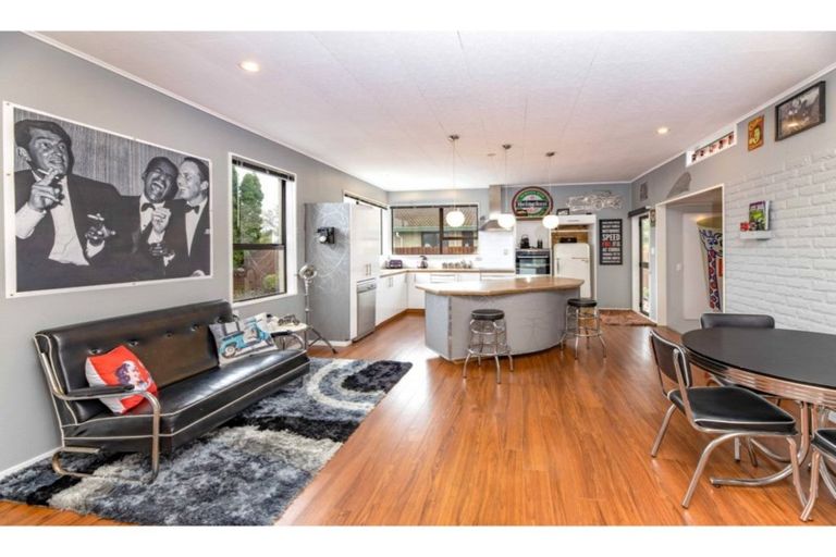 Photo of property in 40 Kowhai Avenue, Rangiora, 7400