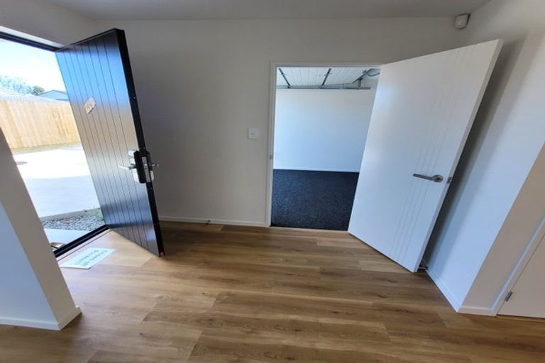 Photo of property in 76c Chartwell Avenue, Glenfield, Auckland, 0629