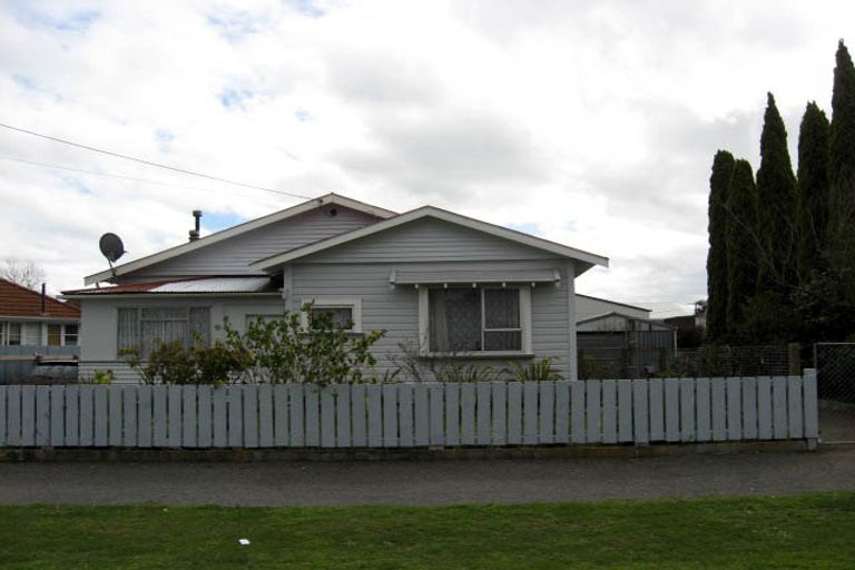 Photo of property in 16 Hessey Street, Masterton, 5810