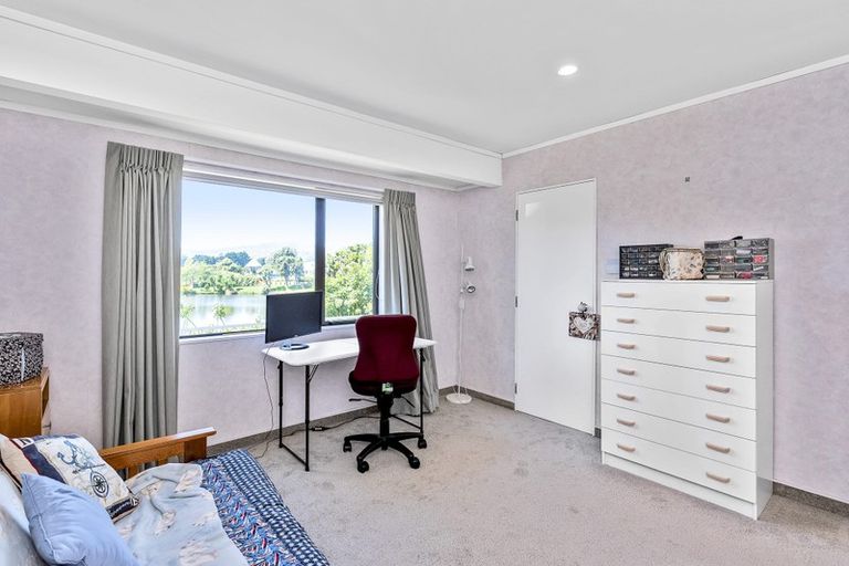 Photo of property in 60 The Drive, Paraparaumu Beach, Paraparaumu, 5032