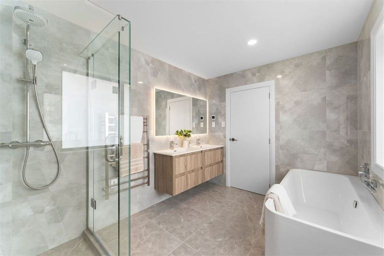 Photo of property in 3 Headsail Drive, Long Bay, Auckland, 0630