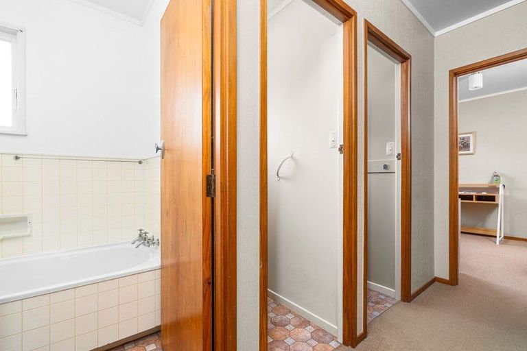 Photo of property in 2/92 Mill Road, Kensington, Whangarei, 0112