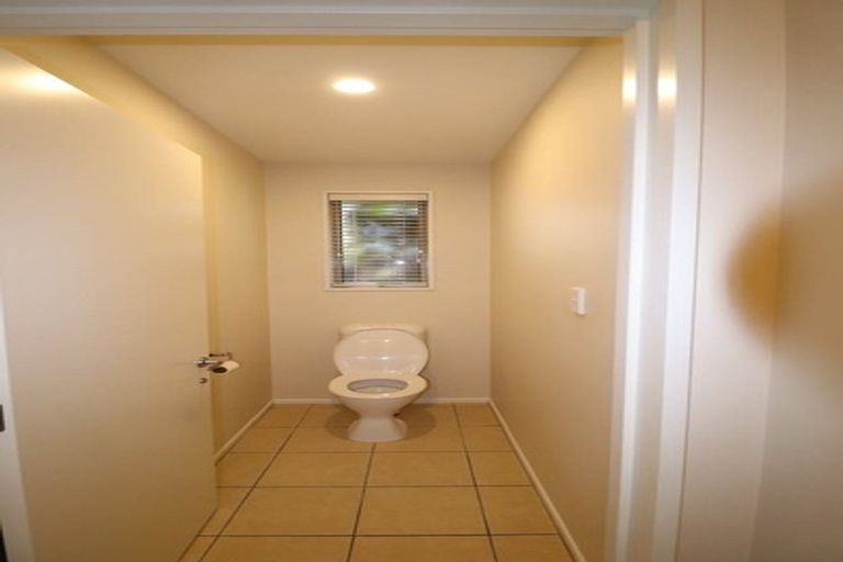 Photo of property in 14 Coolspring Way, Redwood, Christchurch, 8051