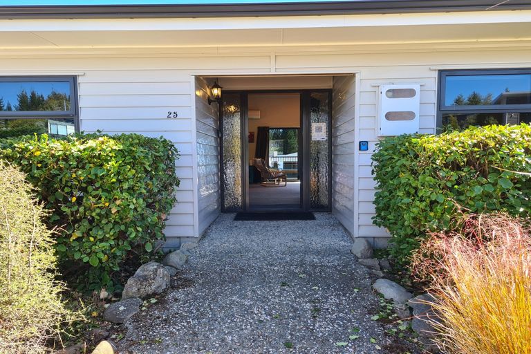 Photo of property in 25 Hamilton Drive, Lake Tekapo, 7999