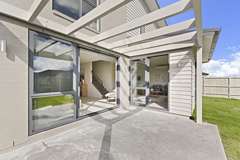 Photo of property in 8 Nganui Avenue, Takanini, 2112