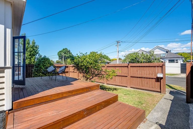 Photo of property in 2 Taita Drive, Boulcott, Lower Hutt, 5011