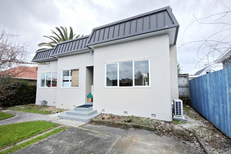 Photo of property in 85 Nile Road, Milford, Auckland, 0620