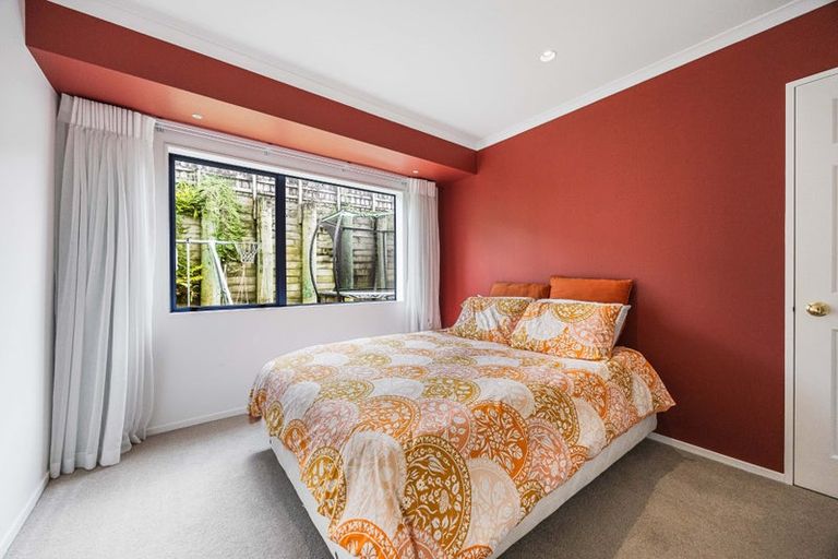 Photo of property in 36 Kath Hopper Drive, Orewa, 0931