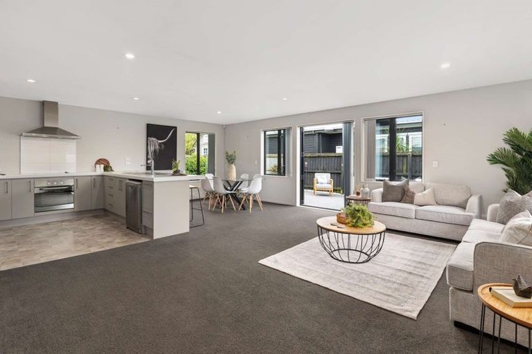 Photo of property in 16a Surrey Street, Linwood, Christchurch, 8062