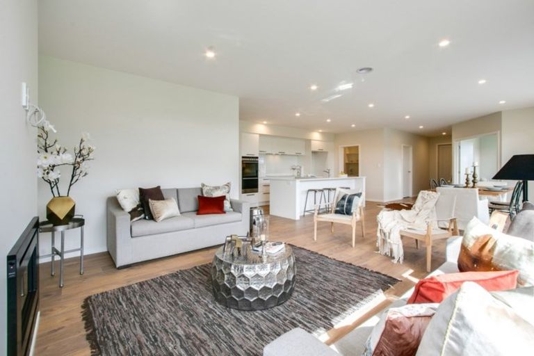 Photo of property in 14 Ruahine Road, Poraiti, Napier, 4112