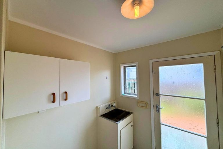 Photo of property in 52 Kurnell Drive, Botany Downs, Auckland, 2010