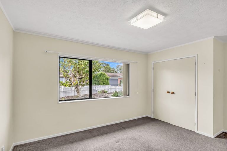 Photo of property in 6/39 Swanson Road, Henderson, Auckland, 0610