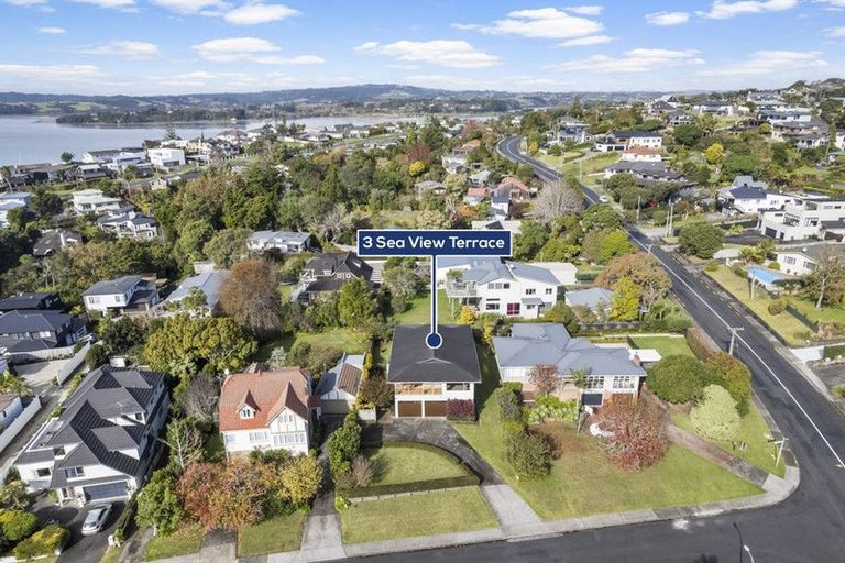 Photo of property in 3 Sea View Terrace, Cockle Bay, Auckland, 2014