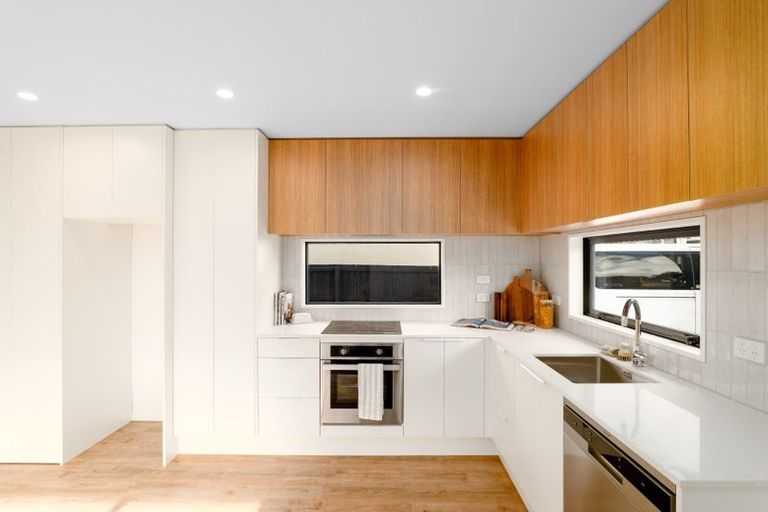 Photo of property in 2/33 England Street, Phillipstown, Christchurch, 8011