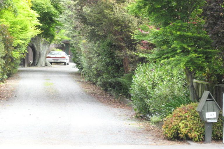 Photo of property in 243 Memorial Avenue, Burnside, Christchurch, 8053